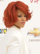 th_40187_Rihanna2011BillboardMusicAwardsArrival22.5.2011_110_122_144lo.jpg