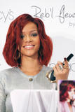 th_97021_celebrity_paradise.com_RihannaTheElder_44_122_238lo.jpg