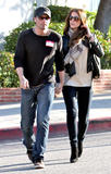 th_68998_celebrity-paradise.com-The_Elder-Kate_Beckinsale_2010-02-20_-_out_in_Santa_Monica_9148_122_381lo.jpg