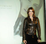 th_36188_Cindy_Crawford_Celebrity_City_Mix_86468_122_419lo.jpg