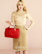 th_525069300_DakotaFanning_Jan2013JEstinaPhotoshoot1_122_45lo.jpg