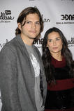 th_02831_celebrity_paradise.com_TheElder_DemiMoore2011_04_14_RealMenDontBuyGirlsLaunchParty13_122_488lo.jpg