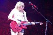 th_231325358_TaylorSwift03132013TheREDTour_LiveinOmaha8_122_5lo.jpg