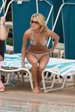 Carrie Underwood bikini pictures