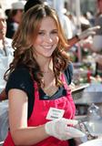 Jennifer Love Hewitt - Christmas Eve at the Los Angeles Mission
