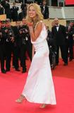 th_68790_Celebutopia-Petra_Nemcova-Un_Conte_De_Noel_Premiere_during_the_61st_International_Cannes_Film_Festival-133_122_784lo.jpg