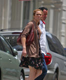 th_13196_Celebutopia-Mandy_Moore_and_her_male_friend_walk_through_NYC53s_TriBeCa_neighborhood-08_122_932lo.jpg