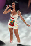 http://img154.imagevenue.com/loc237/th_58863_1115_katy_perry_bbc_teen_awards_17_123_237lo.jpg